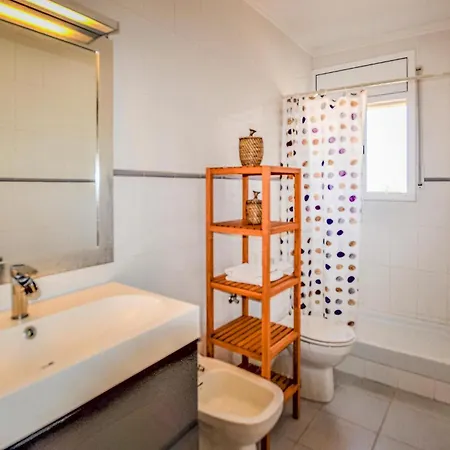 Pet Friendly In Vidreres Льорет-де-Мар